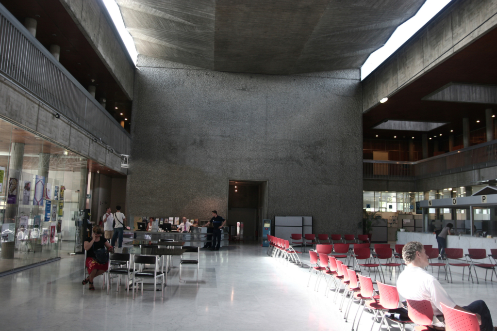 Projet d’aménagement du hall public de l’Hôtel de Ville de Grenoble